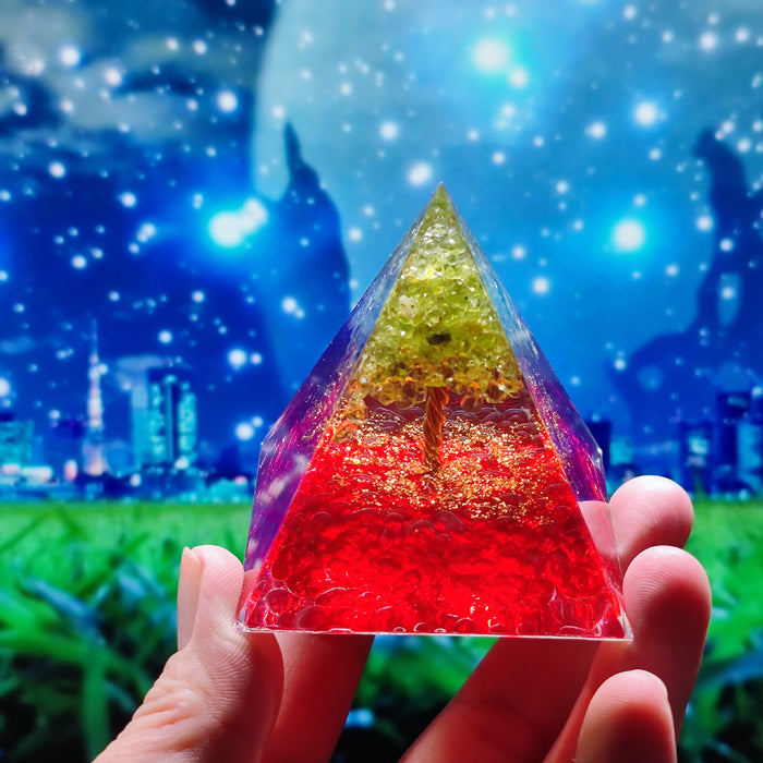 New Crystal Ball Crushed Stone Pyramid Home Crafts Resin Ornaments Desktop Ornaments