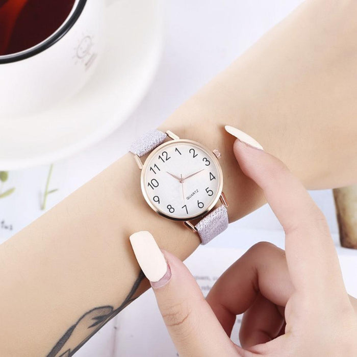 Relojes de mujer con esfera de números simples, reloj de cuarzo con correa de cuero para mujer, nuevo reloj de pulsera femenino a la moda, reloj de pulsera para mujer Zegarek Damski A30