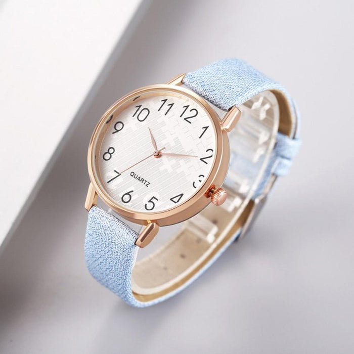 Relojes de mujer con esfera de números simples, reloj de cuarzo con correa de cuero para mujer, nuevo reloj de pulsera femenino a la moda, reloj de pulsera para mujer Zegarek Damski A30