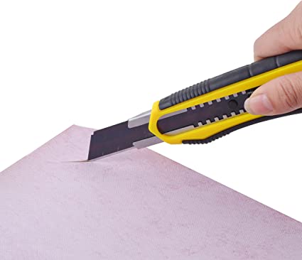 Professional Utility Knife Plus 10 Super Sharp Blades Set for Cutting Cardboard, Plastic, Leather, Carpet, Rope (Knife + 10 Sharp Blades) - eZthings USA WE SORT ALL THE CRAZIEST GADGETS, GIZMOS, TOYS & TECHNOLOGY, SO YOU DON'T HAVE TO.