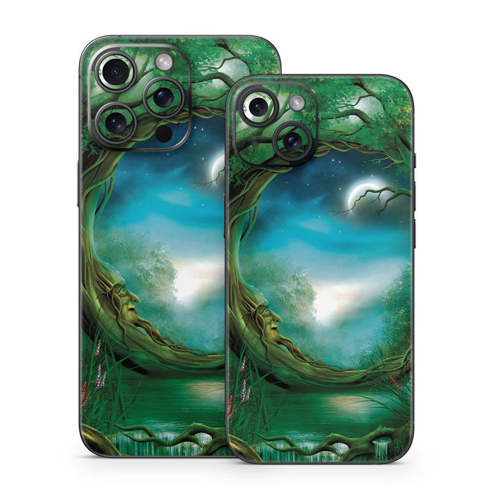 Moon Tree - Apple iPhone 15 Skin