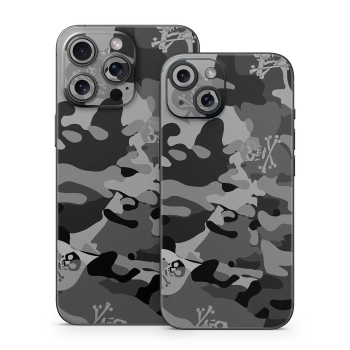 SOFLETE Black Multicam - Apple iPhone 15 Skin