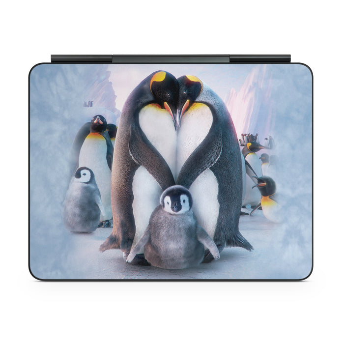 Penguin Heart - Apple Magic Keyboard for iPad Skin