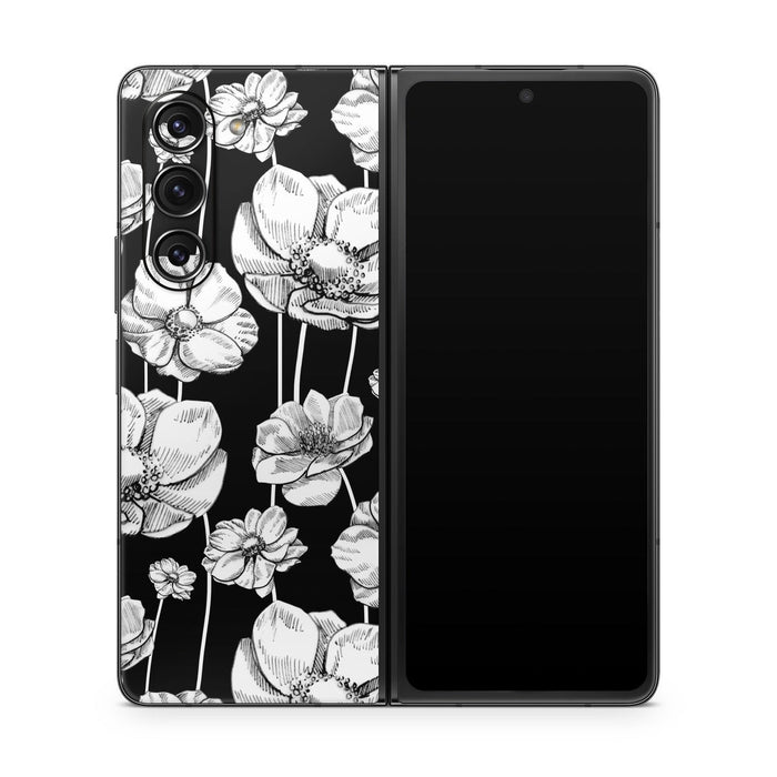 Striped Blooms - Samsung Galaxy Z Fold5 Skin